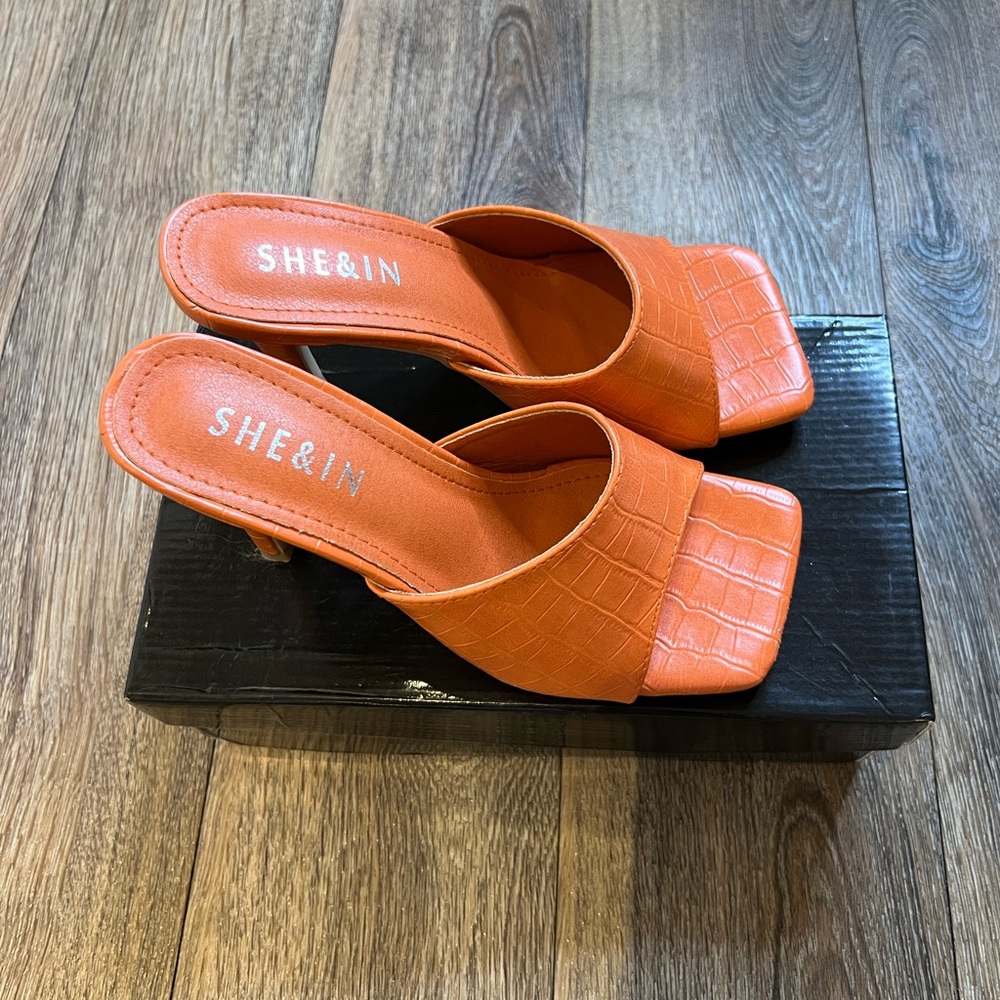 SHEIN Bold Orange Croc-Embossed Heels